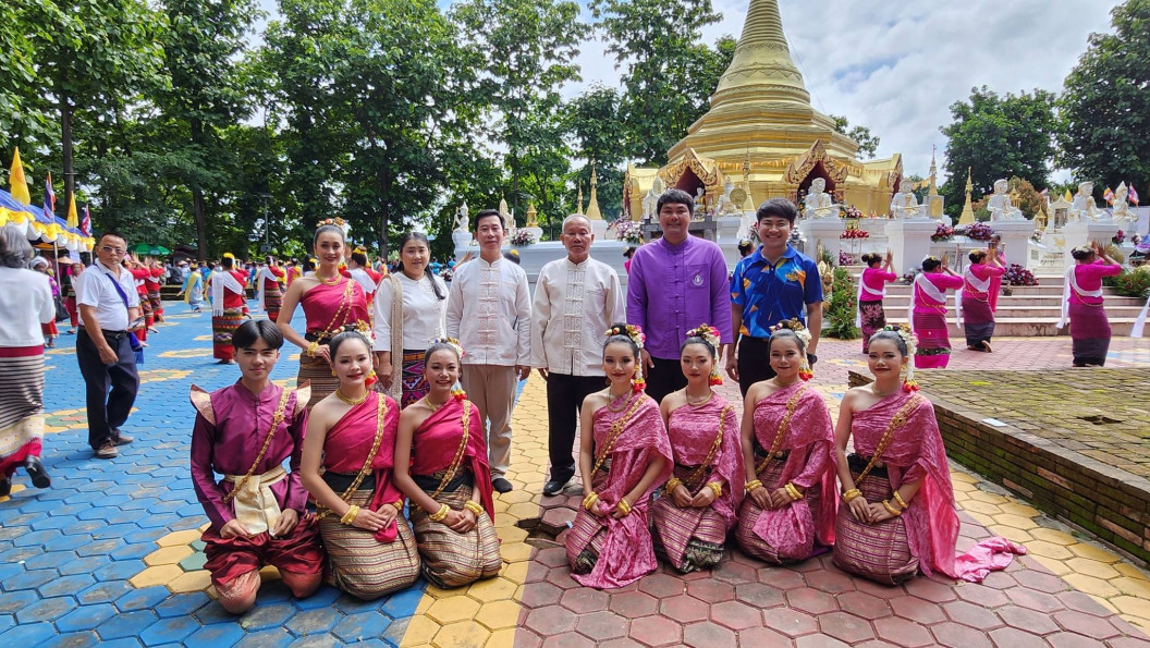งานประเพณีสรงน้ำพระบรมธาตุแสนไห อำเภอเวียงแหง