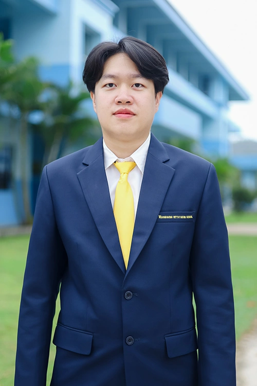 นายนันทิพัฒน์ พุทธวงศ์