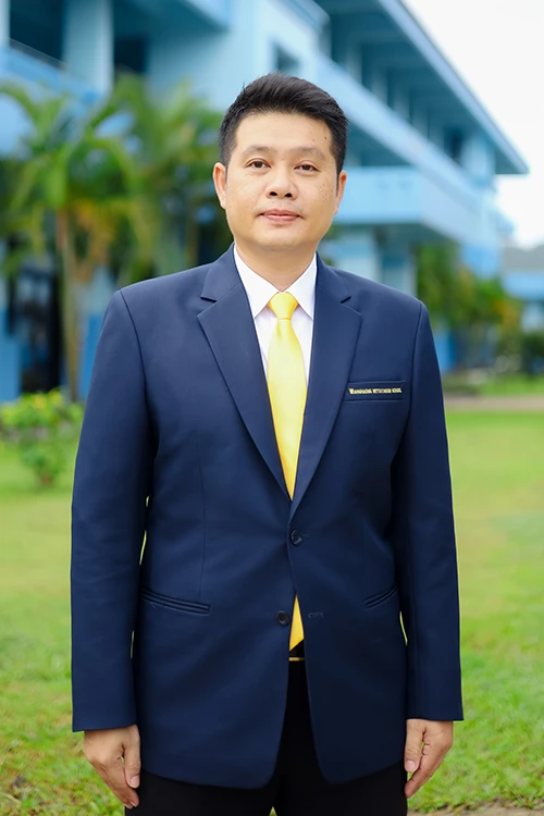 นายณัฐพัชร์ วงค์รักษ์ หัวหน้ากิจกรรมพัฒนาผู้เรียน