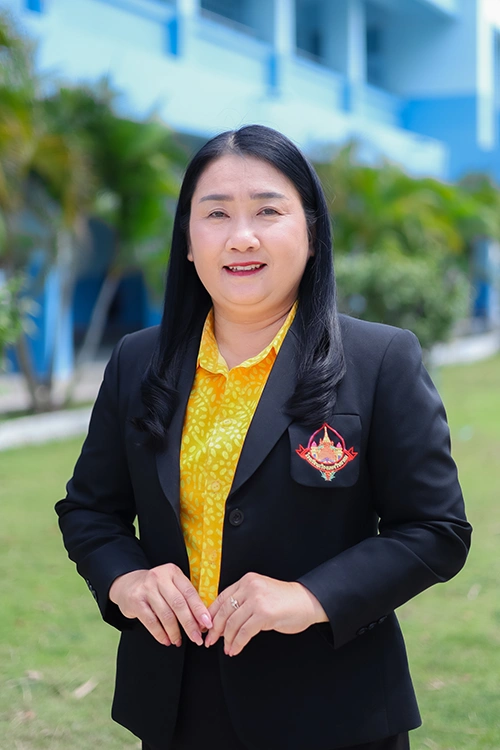 นางวดีลดา เขียวพรม