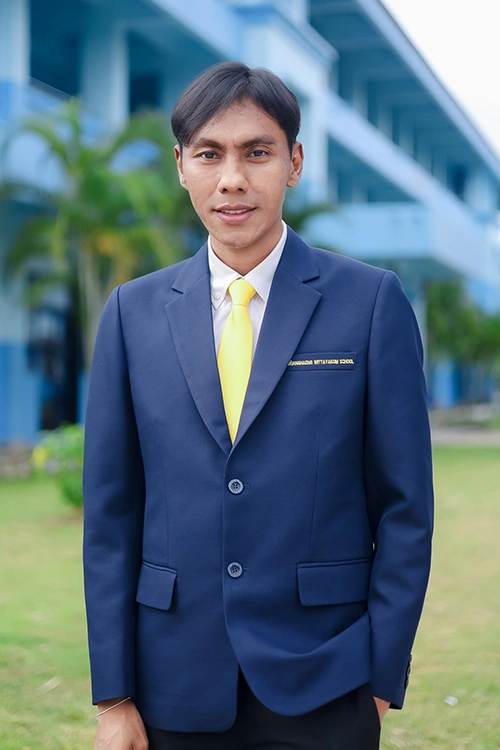 นายสิทธิโชค ชูแก้ว