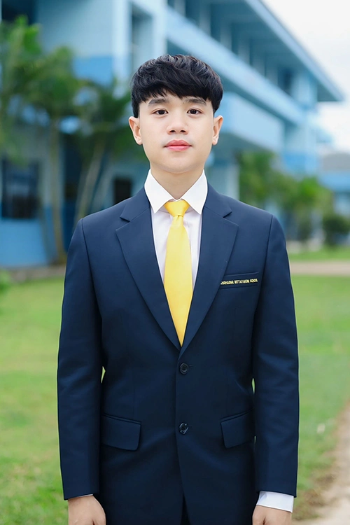 นายศศวัต ทรัพย์เหม