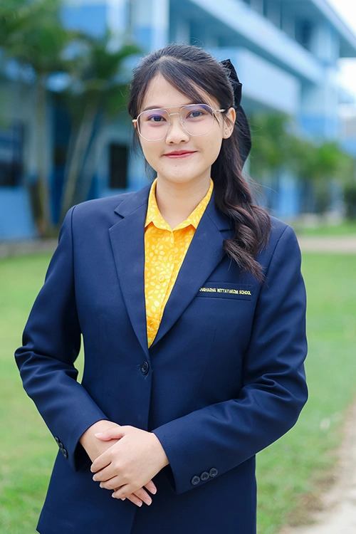 นางสาววัลลภา เมืองฤทธิ์