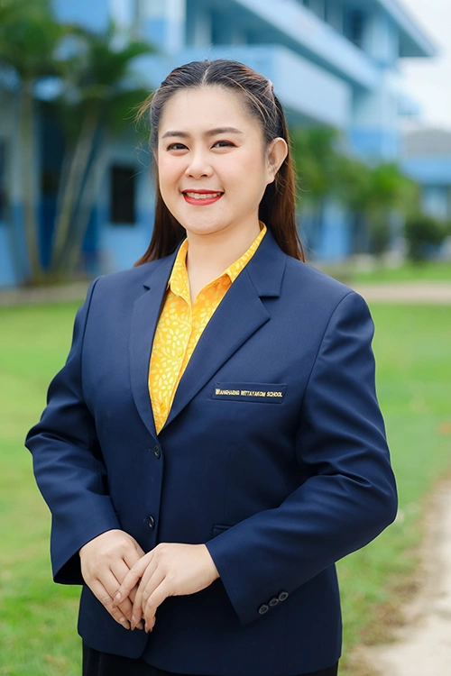 นางสาวจำลองลักษณ์ มหาวรรณา
